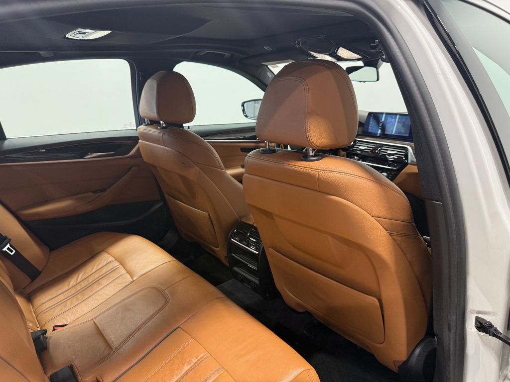 2019 BMW 5 Series 530i xDrive - 23053045 - 56