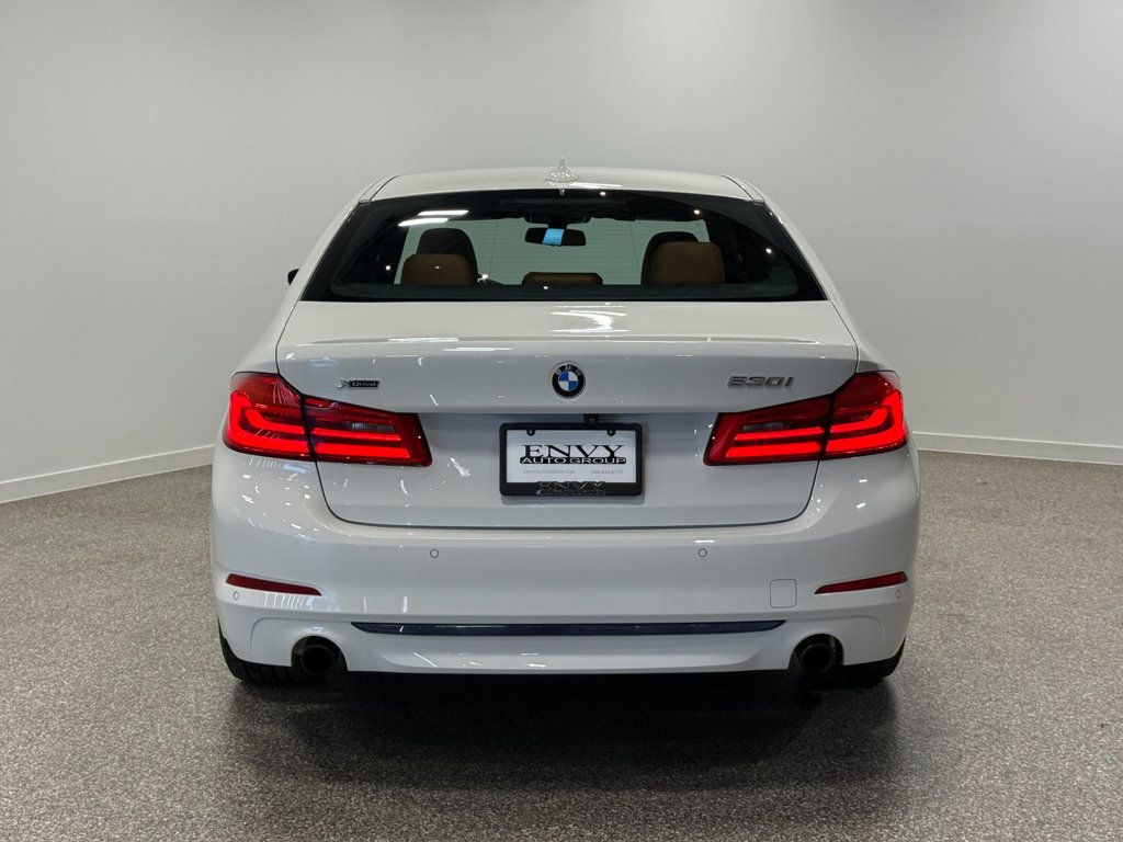 2019 BMW 5 Series 530i xDrive - 23053045 - 69