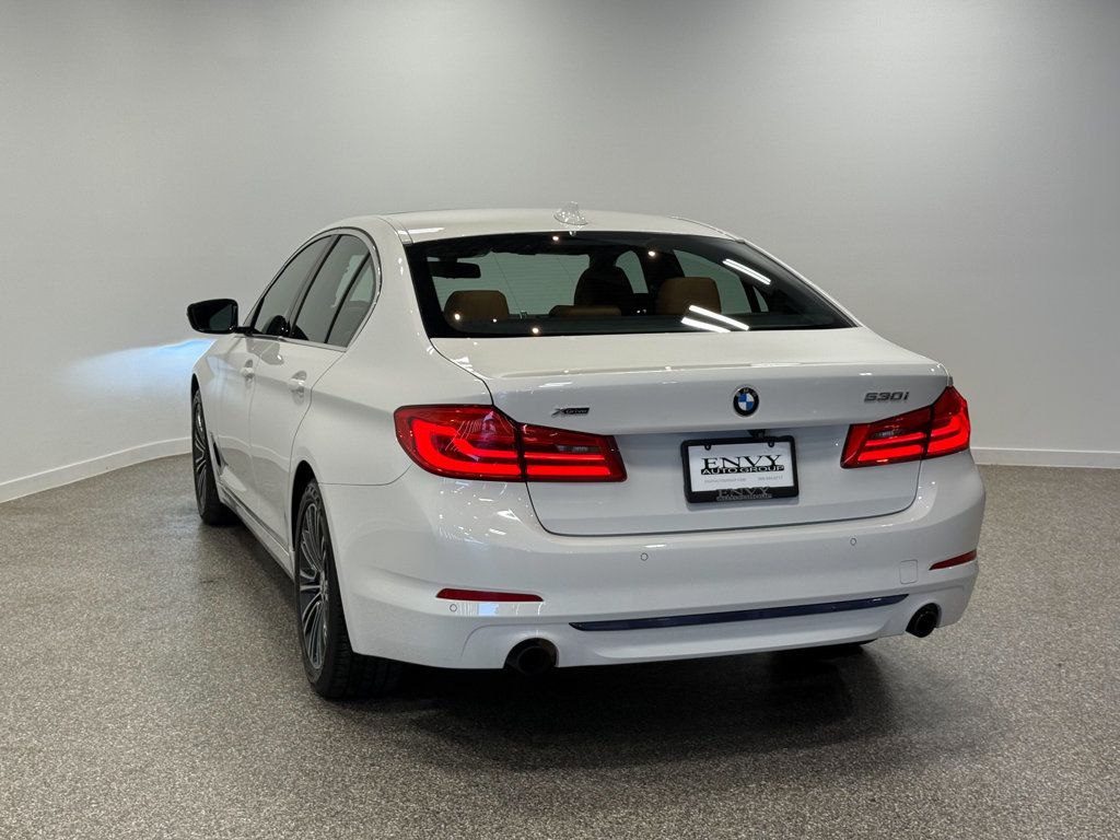 2019 BMW 5 Series 530i xDrive - 23053045 - 70