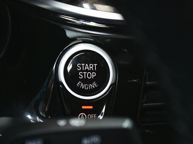 2019 BMW 5 Series 530i xDrive - 22936638 - 26