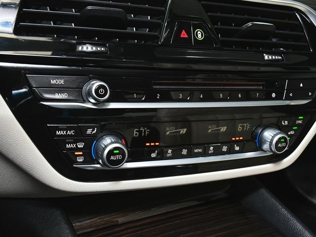 2019 BMW 5 Series 530i xDrive - 22936638 - 27