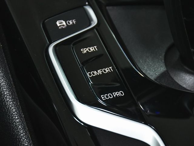 2019 BMW 5 Series 530i xDrive - 22936638 - 28