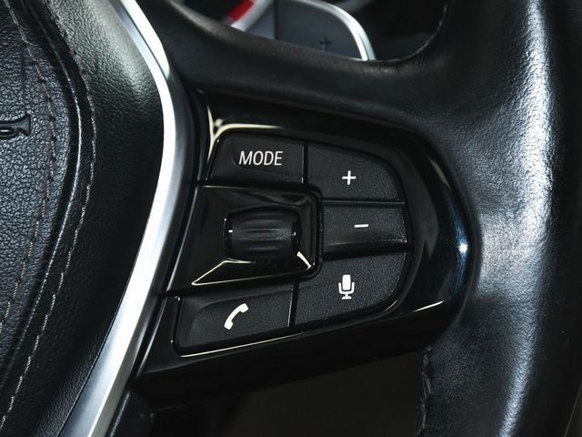 2019 BMW 5 Series 530i xDrive - 22936638 - 32