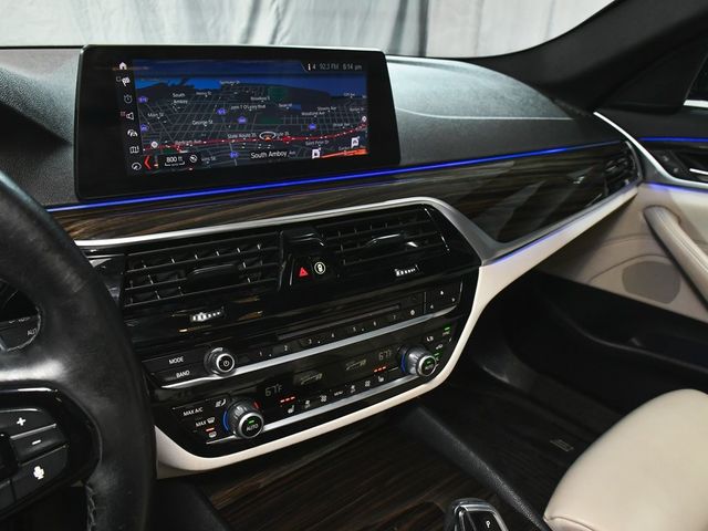 2019 BMW 5 Series 530i xDrive - 22936638 - 36
