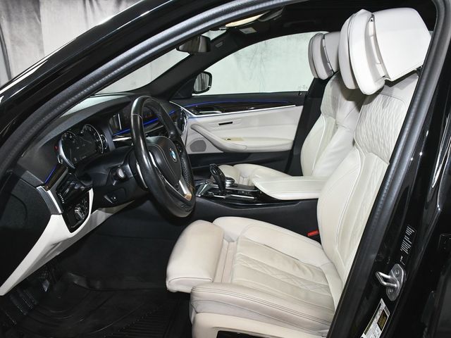 2019 BMW 5 Series 530i xDrive - 22936638 - 43