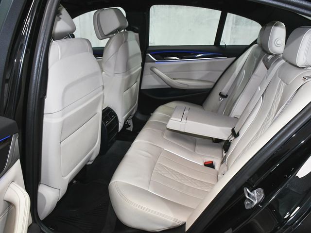 2019 BMW 5 Series 530i xDrive - 22936638 - 46