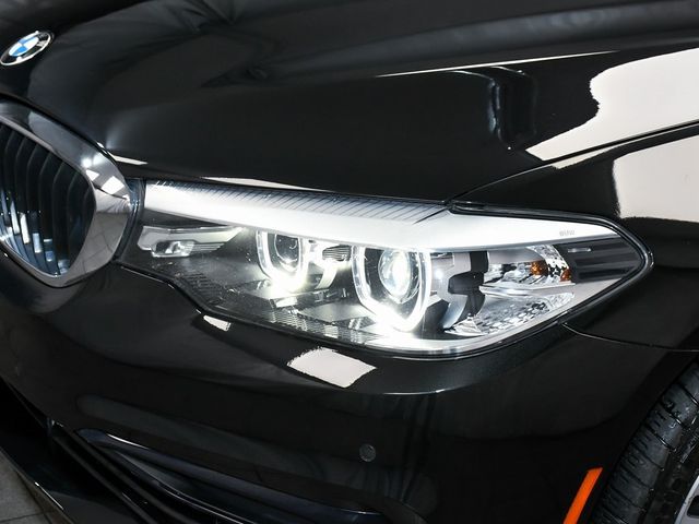 2019 BMW 5 Series 530i xDrive - 22936638 - 66