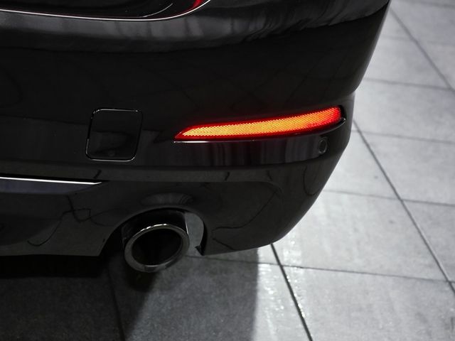 2019 BMW 5 Series 530i xDrive - 22936638 - 71