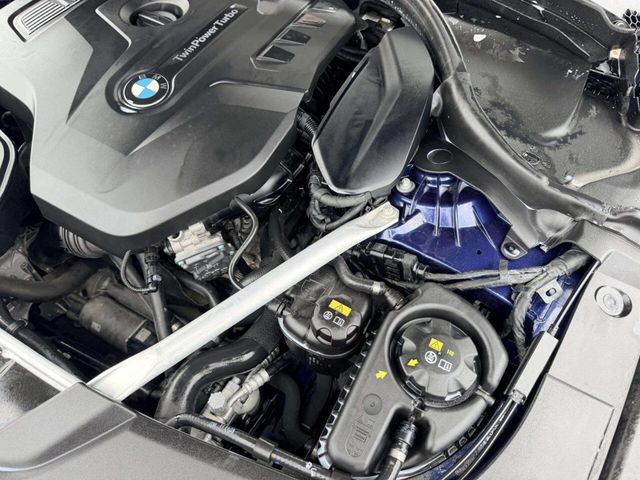 2019 BMW 5 Series 530i xDrive - 23043867 - 11
