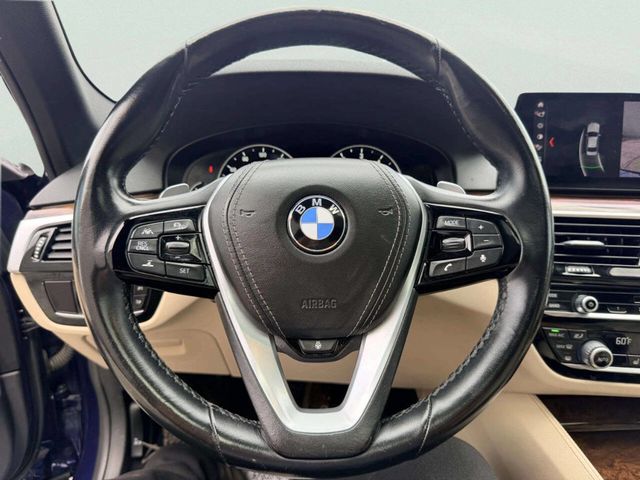 2019 BMW 5 Series 530i xDrive - 23043867 - 32