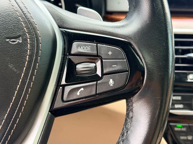 2019 BMW 5 Series 530i xDrive - 23043867 - 33