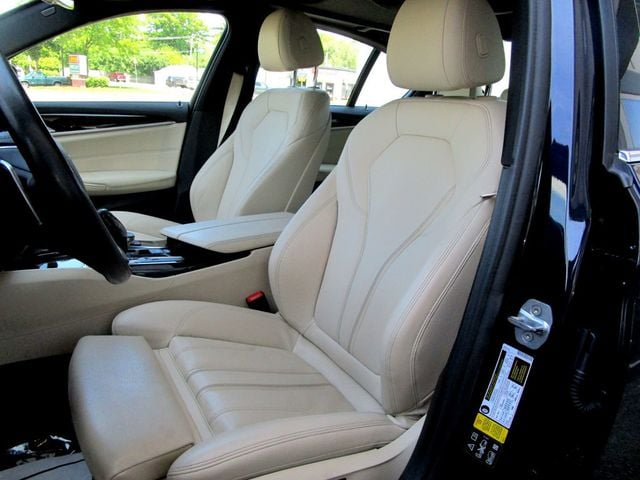2019 BMW 5 Series 530i xDrive - 23031486 - 14