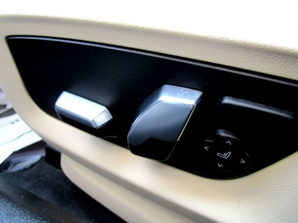 2019 BMW 5 Series 530i xDrive - 23031486 - 33