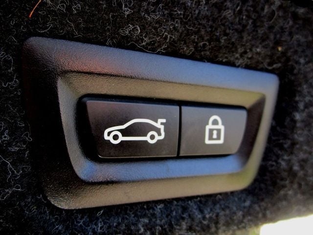 2019 BMW 5 Series 530i xDrive - 23031486 - 36