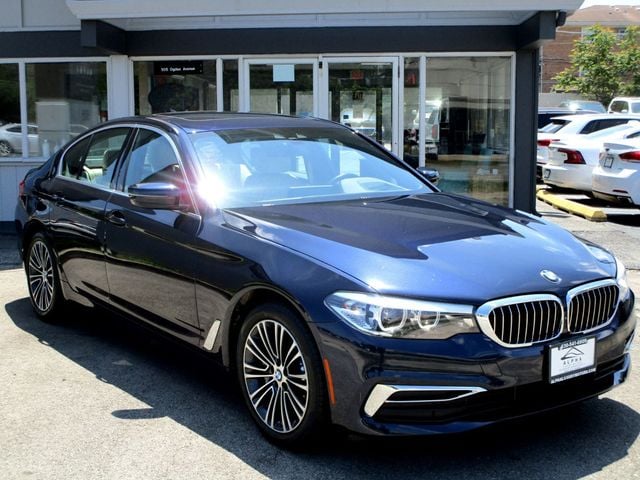 2019 BMW 5 Series 530i xDrive - 23031486 - 6