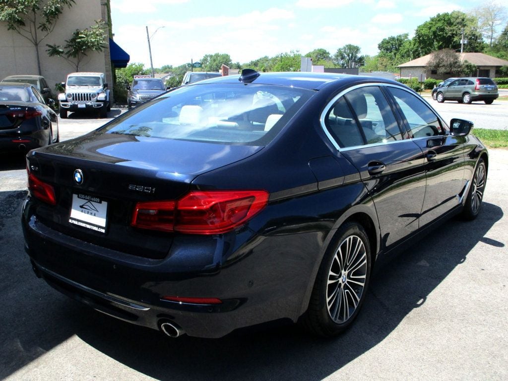 2019 BMW 5 Series 530i xDrive - 23031486 - 7