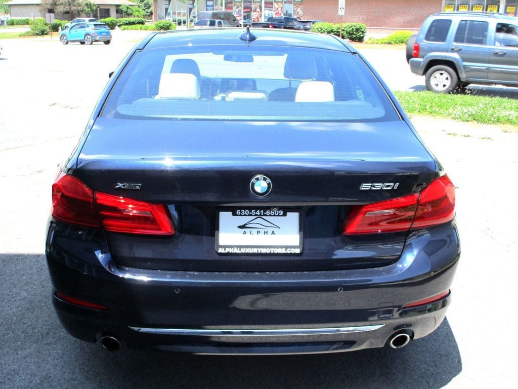 2019 BMW 5 Series 530i xDrive - 23031486 - 8
