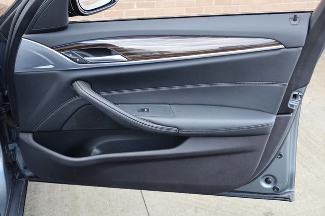 2019 BMW 5 Series 530i xDrive - 22970743 - 21