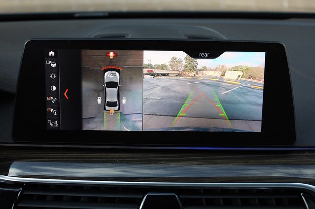 2019 BMW 5 Series 530i xDrive - 22970743 - 33