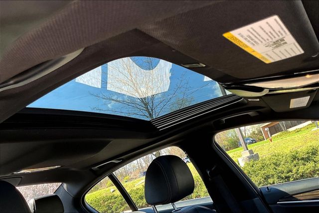 2019 BMW 5 Series 530i xDrive - 23007106 - 31