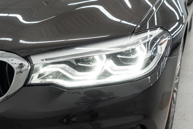 2019 BMW 5 Series 530i xDrive - 23016991 - 50