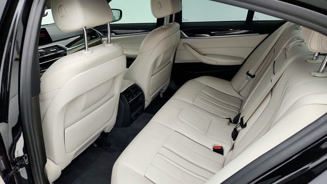 2019 BMW 5 Series 530i xDrive - 22942300 - 20