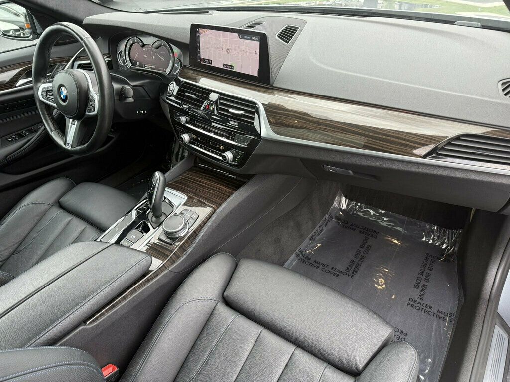 2019 BMW 5 Series 530i xDrive - 23083668 - 9
