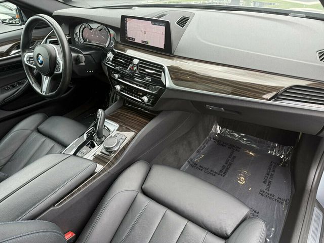 2019 BMW 5 Series 530i xDrive - 23083668 - 9
