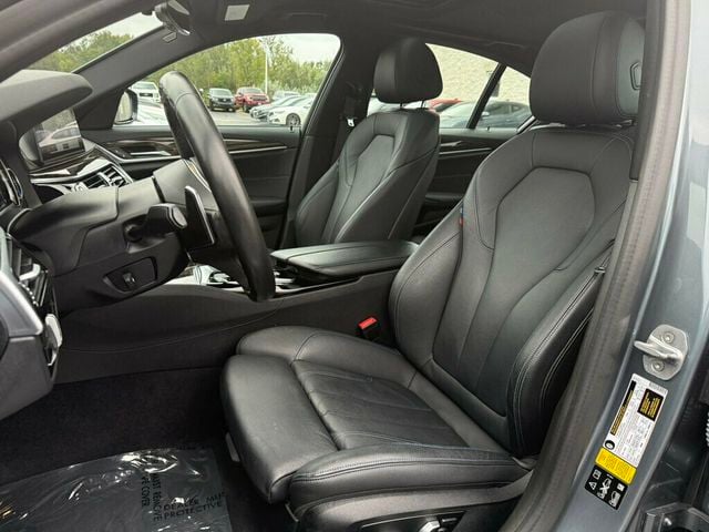 2019 BMW 5 Series 530i xDrive - 23083668 - 14