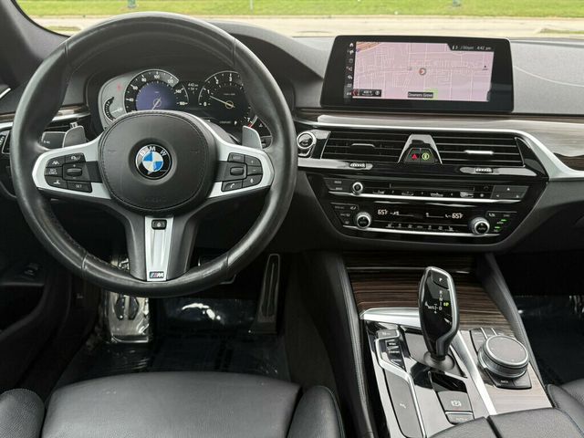 2019 BMW 5 Series 530i xDrive - 23083668 - 21