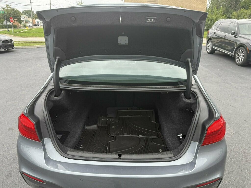 2019 BMW 5 Series 530i xDrive - 23083668 - 29