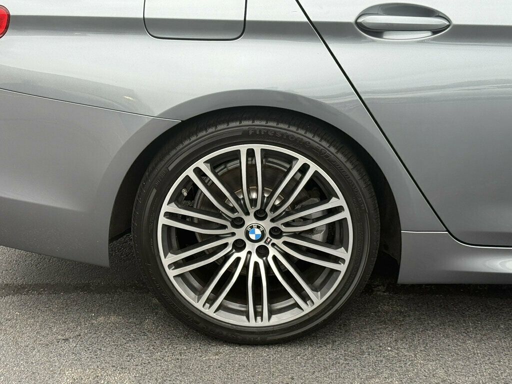 2019 BMW 5 Series 530i xDrive - 23083668 - 32