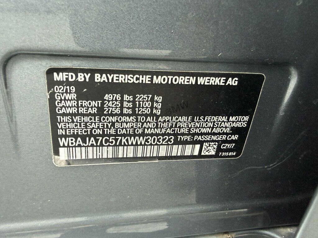 2019 BMW 5 Series 530i xDrive - 23083668 - 37