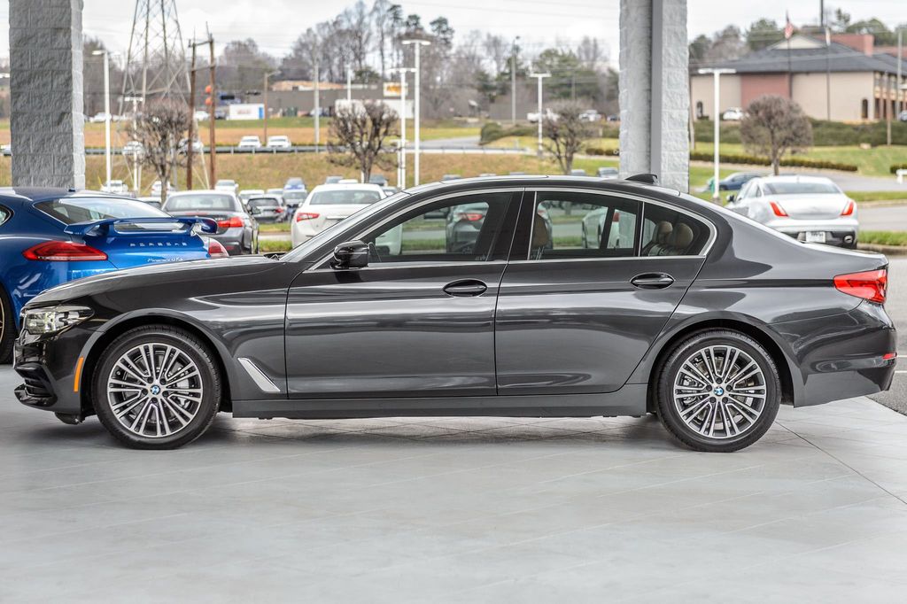 2019 BMW 5 Series 530i xDRIVE - NAV - BACKUP CAM - BLUETOOTH - GORGEOUS - 22718930 - 57