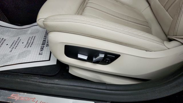 2019 BMW 5 Series 530i xDrive Sedan with Dakota Leather & Convenience Package - 22942300 - 11