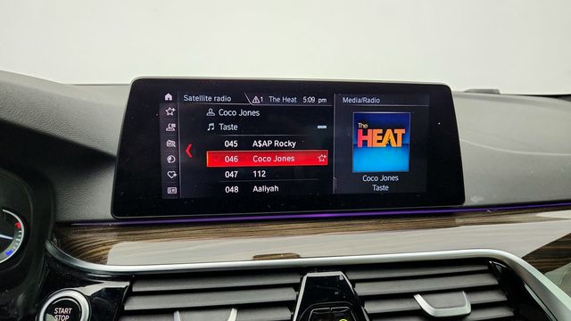 2019 BMW 5 Series 530i xDrive Sedan with Dakota Leather & Convenience Package - 22942300 - 17