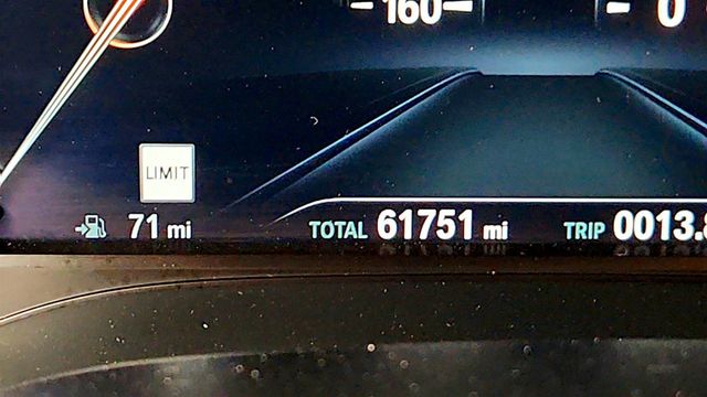 2019 BMW 5 Series 530i xDrive Sedan w/ M Sport Pkg & Cognac Leather - 23080915 - 16