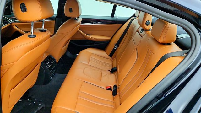 2019 BMW 5 Series 530i xDrive Sedan w/ M Sport Pkg & Cognac Leather - 23080915 - 21
