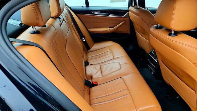 2019 BMW 5 Series 530i xDrive Sedan w/ M Sport Pkg & Cognac Leather - 23080915 - 22