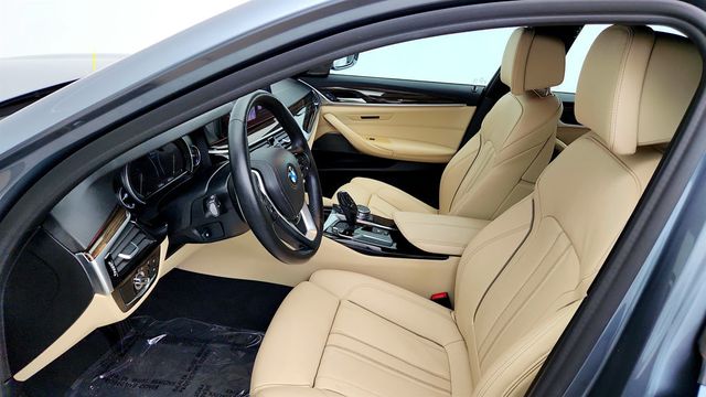 2019 BMW 5 Series 530i xDrive w/ Dakota Leather,Convenience Pkg & Premium Pkg 2 - 23035131 - 19