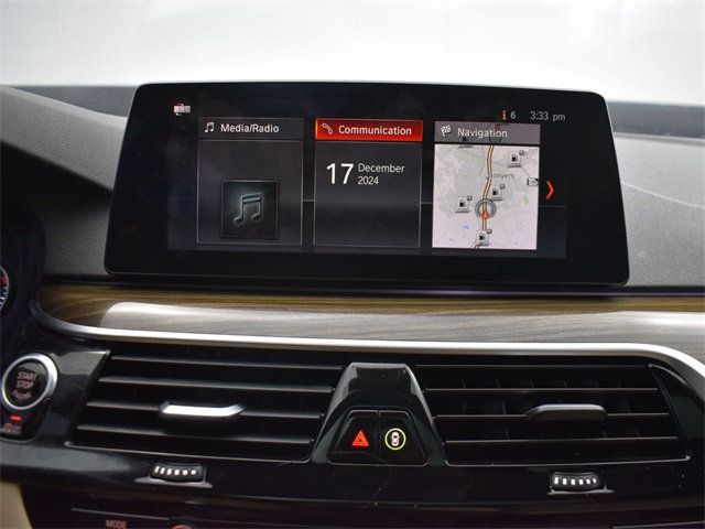 2019 BMW 5 Series 540i - 22986718 - 10