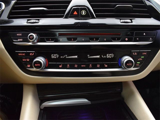 2019 BMW 5 Series 540i - 22986718 - 12