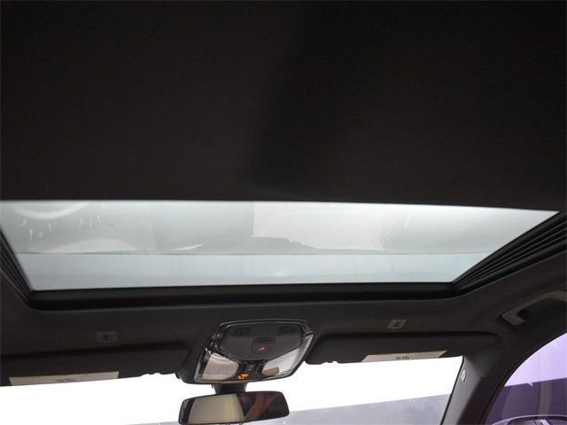 2019 BMW 5 Series 540i - 22986718 - 16