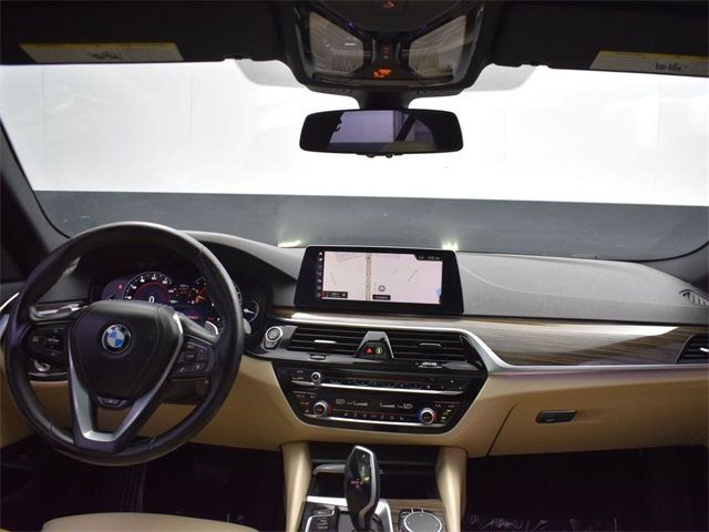 2019 BMW 5 Series 540i - 22986718 - 18