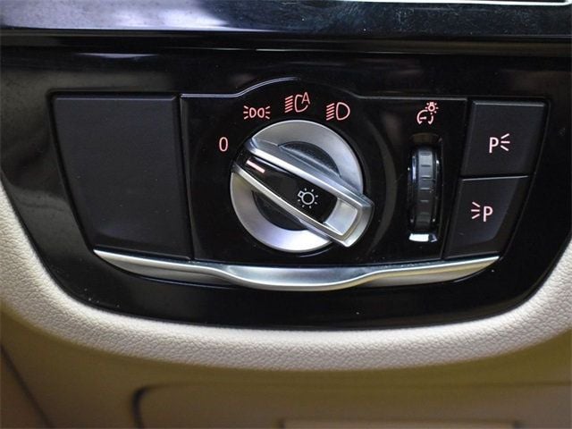 2019 BMW 5 Series 540i - 22986718 - 5