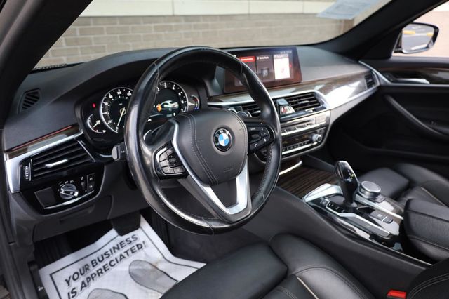 2019 BMW 5 Series 540i - 23031380 - 14