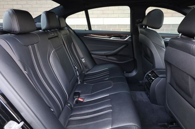 2019 BMW 5 Series 540i - 23031380 - 24