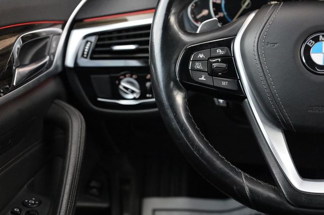 2019 BMW 5 Series 540i - 23031380 - 32