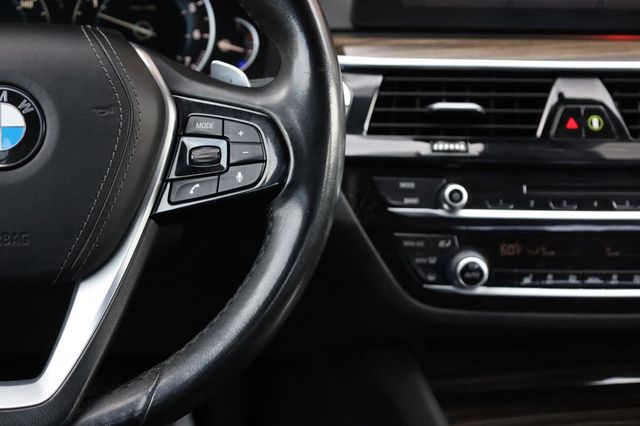 2019 BMW 5 Series 540i - 23031380 - 33