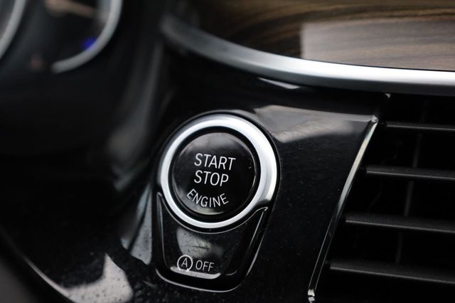 2019 BMW 5 Series 540i - 23031380 - 38